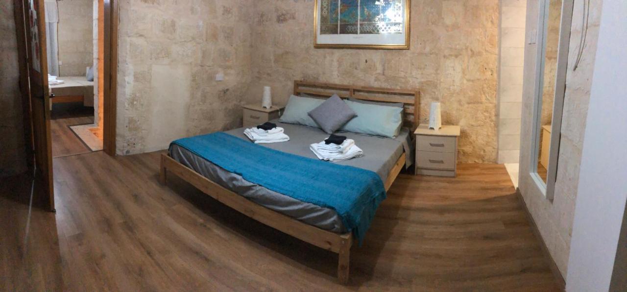Floriana Cosy Townhouseアパートメント エクステリア 写真